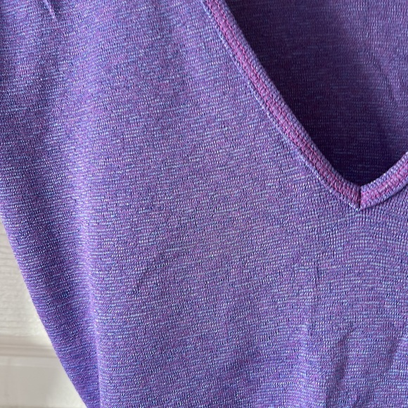 Pretty purple top - Picture 2 of 5